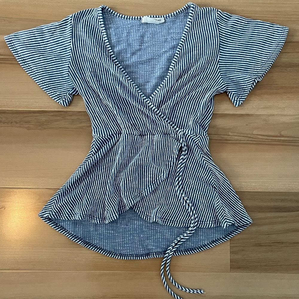 Women’s Flowy Top